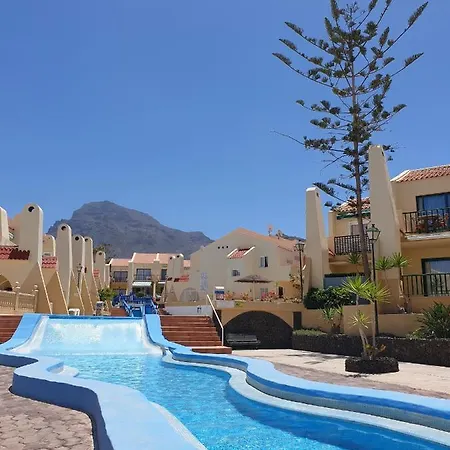 アパート Mareverde 2h8 *