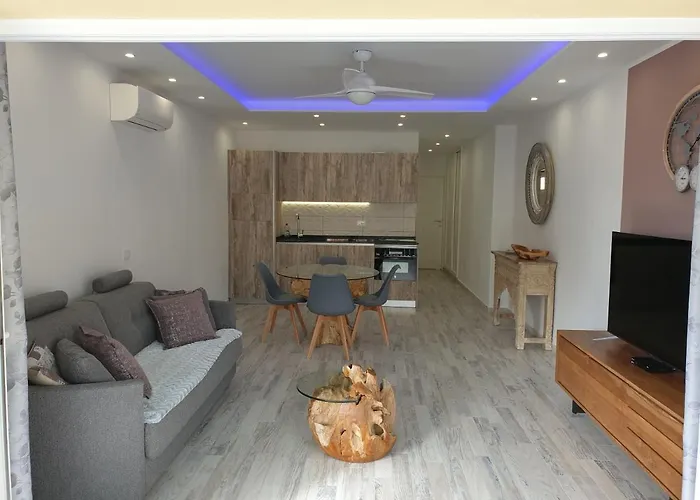 Apartament Mareverde 2h8 *